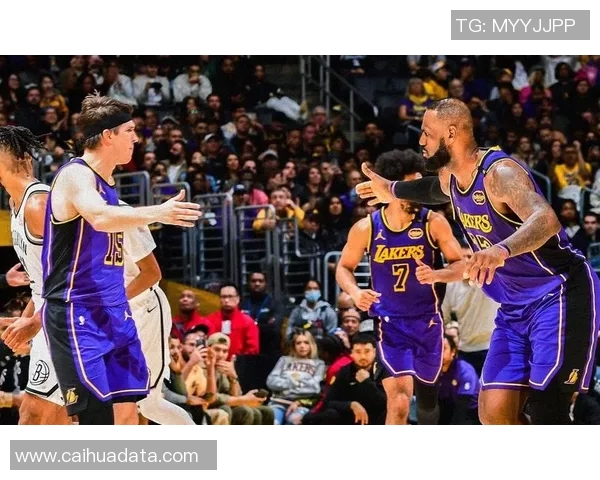 2012年湖人与快船经典对决回顾CCTV精彩瞬间重温