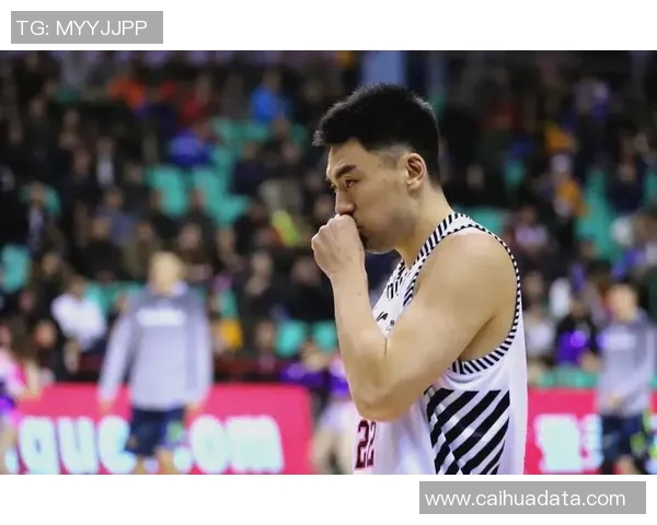 李晓旭：从篮球新星到职业生涯巅峰的奋斗历程与启示