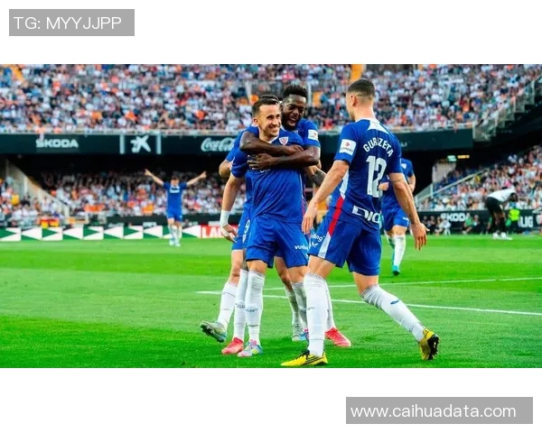 毕尔巴鄂竞技主场迎战巴塞罗那双方争夺西甲争冠关键战役 毕尔巴鄂竞技主场迎战巴塞罗那双方争夺西甲争冠关键战役