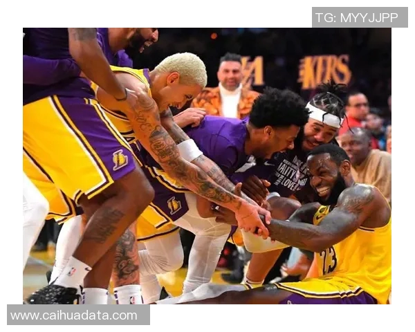 勇士与爵士精彩对决在线直播全程回顾与分析