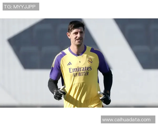 库尔图瓦的辉煌之路：从青涩少年到世界顶级门将的成长历程