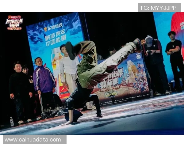 街舞战术揭秘：深入分析上海街舞队的防守策略与技巧MBA